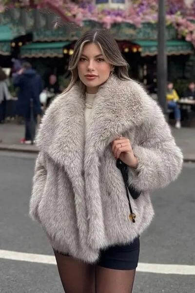 Womens Wide Lapel Collar Short Oversize Faux Fur Coat